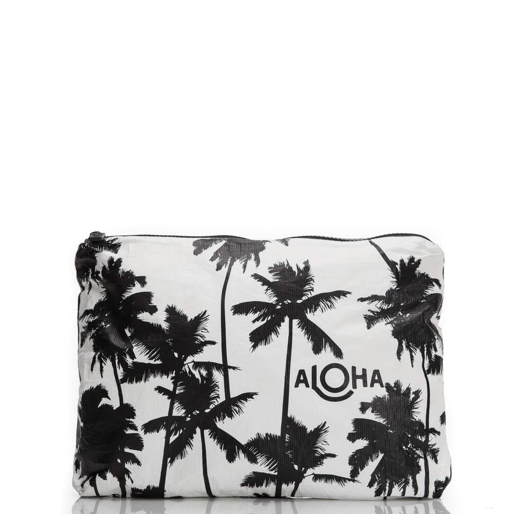 9420 Mid Coco Palms Pouch in Black | Lightweight, Packable,
